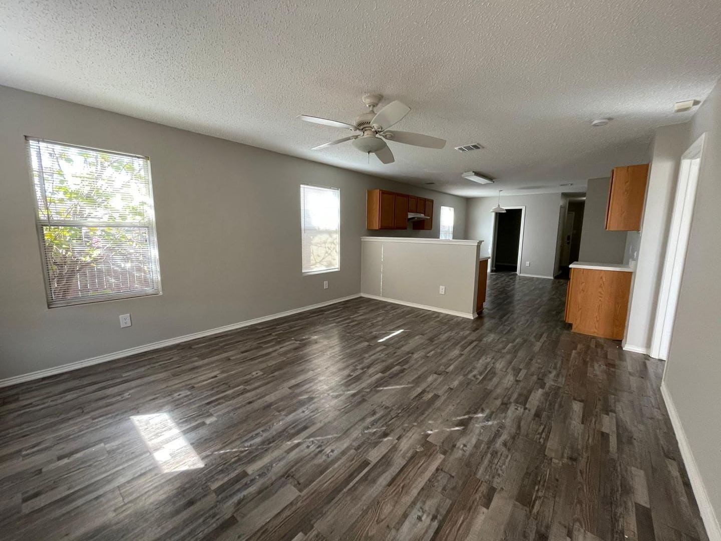 Building Photo - 5013 Waterford Dr