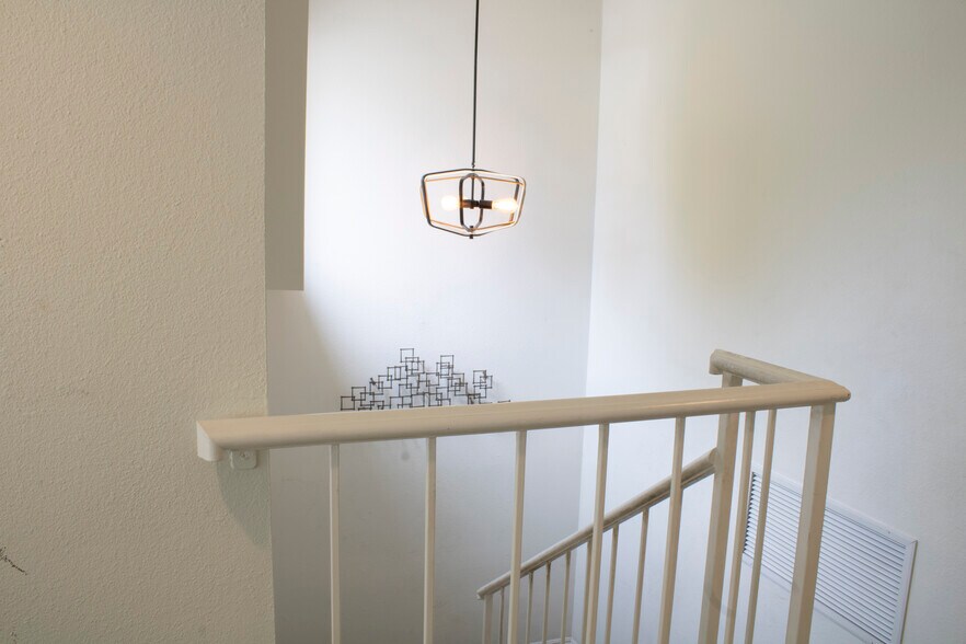 Building Photo - 4223 Freedom Dr