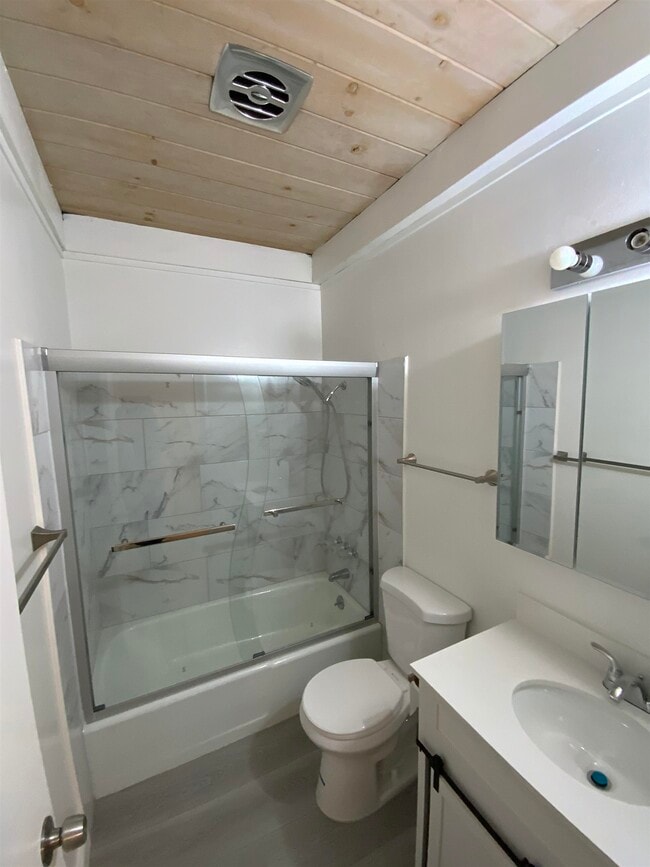 Building Photo - 461 Corte Arango