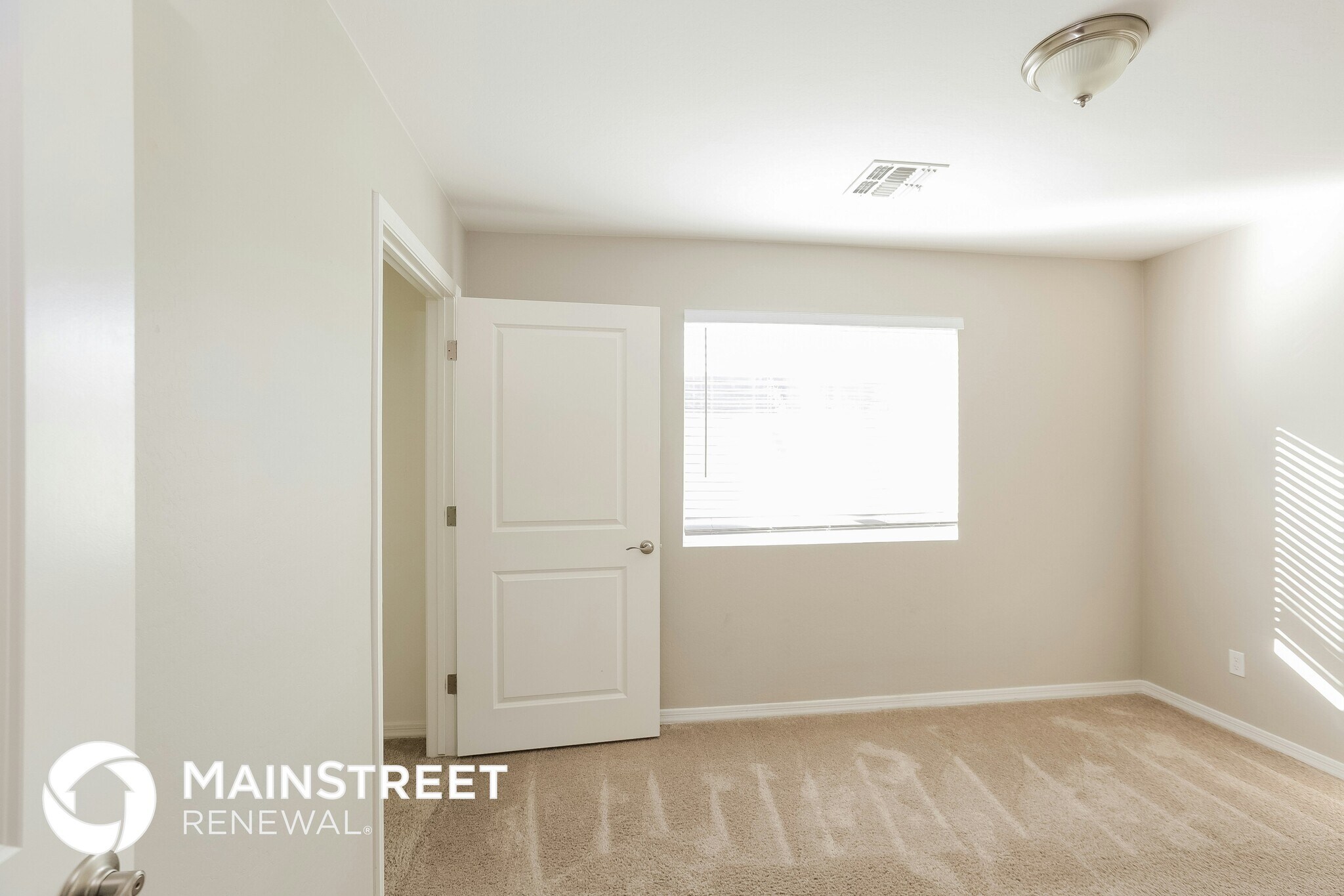 Building Photo - 2000 N 36th St