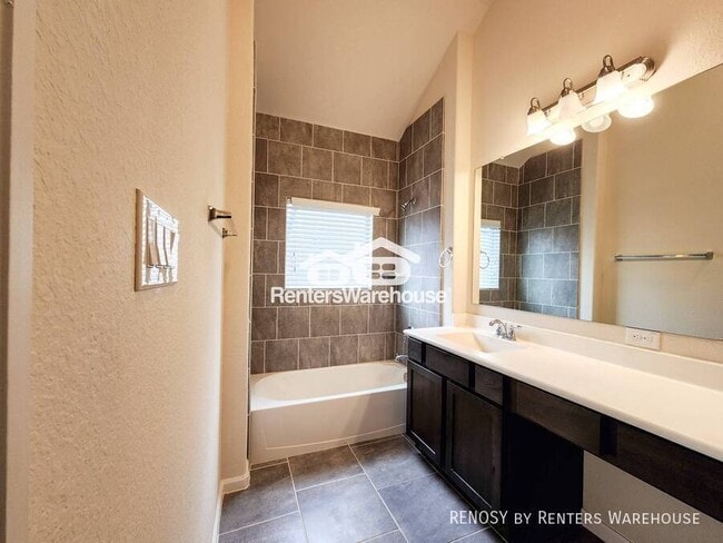 Building Photo - 10717 Madden Oaks Pl