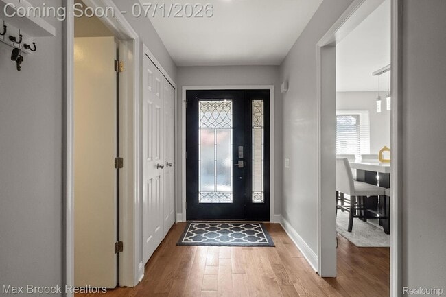 Building Photo - 1125 Meadowglen Ct