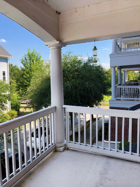 Building Photo - 3 Story Townhome Overlooking The Savannah ...