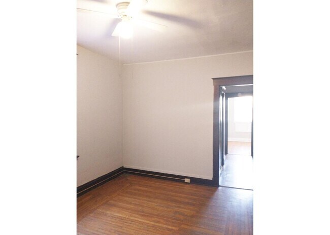 Building Photo - 3238 Bishop St