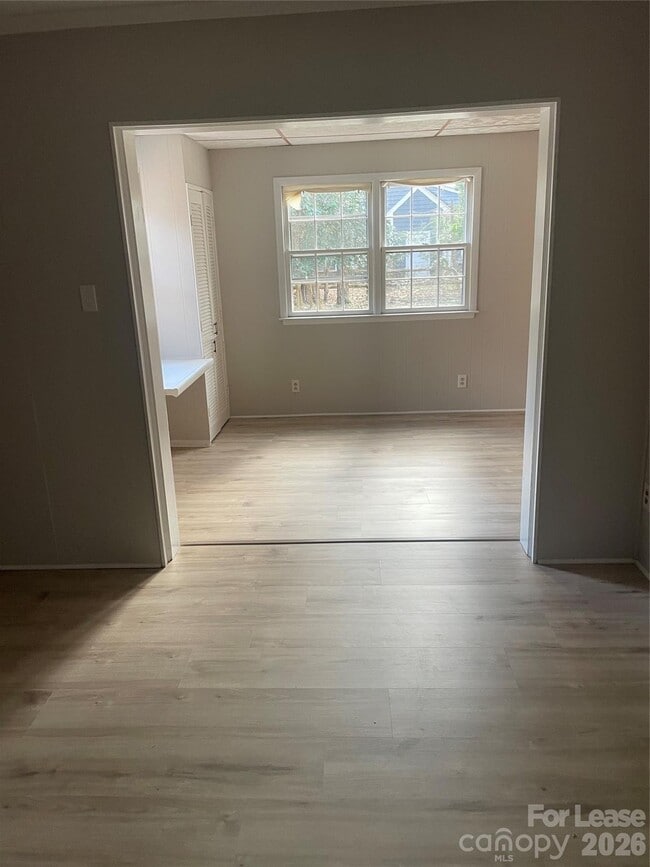 Building Photo - 8110 Sidras Ct