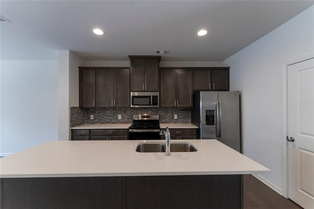 Building Photo - 898 Ambient Way