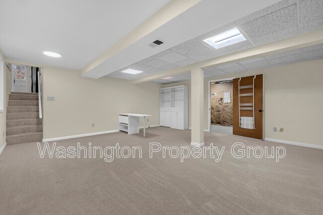 Building Photo - 4702 Declaration Ct