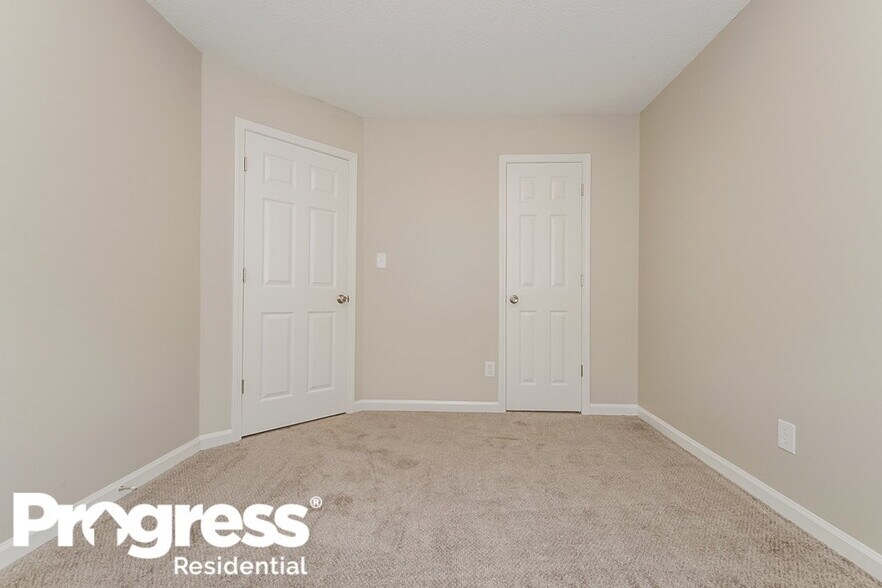 Building Photo - 317 Brookside Dr
