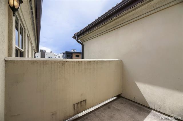 Building Photo - 150 S Harrison St