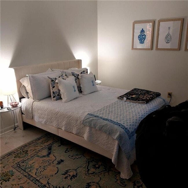 Building Photo - 1252 Minhinette Dr