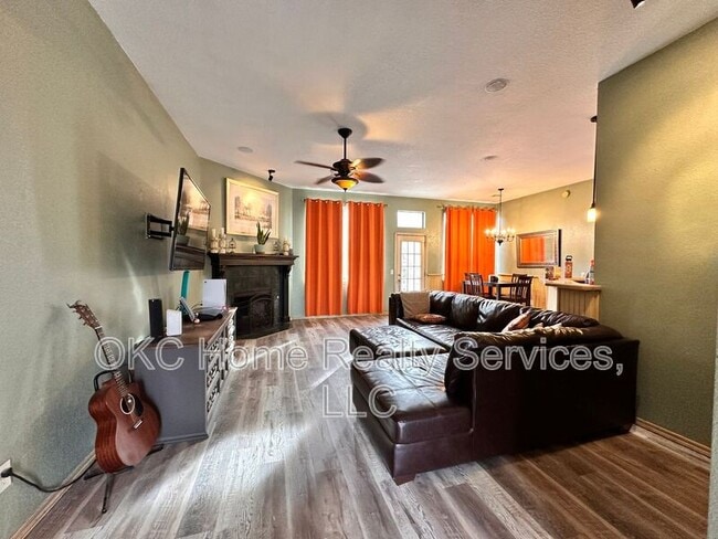 Building Photo - 10716 NW 31st Terrace