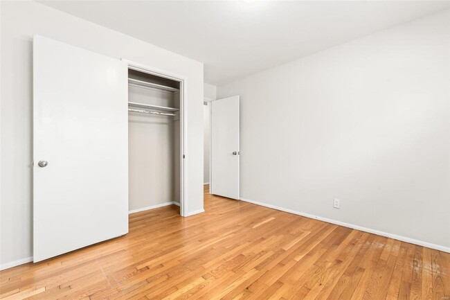 Building Photo - 767 Wenneker Dr