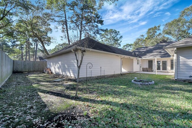 Building Photo - 17414 Spicewood Springs Ln