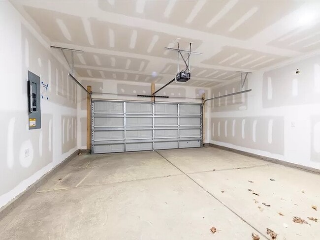 Building Photo - 1032 Umstead Grove Way