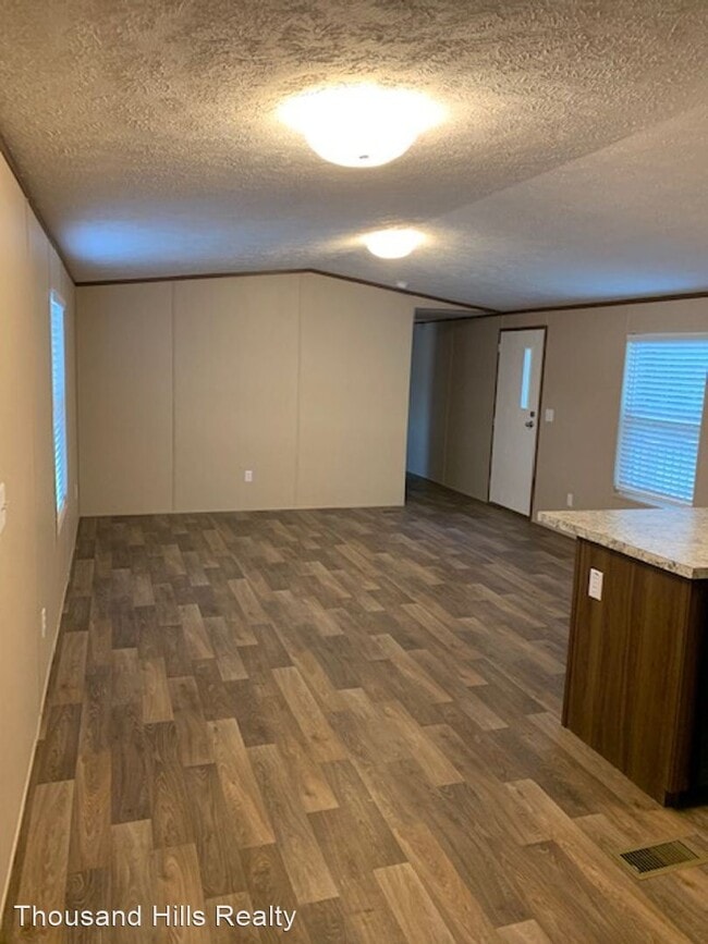 Building Photo - 2 br, 2 bath House - 640 State Highway 248...
