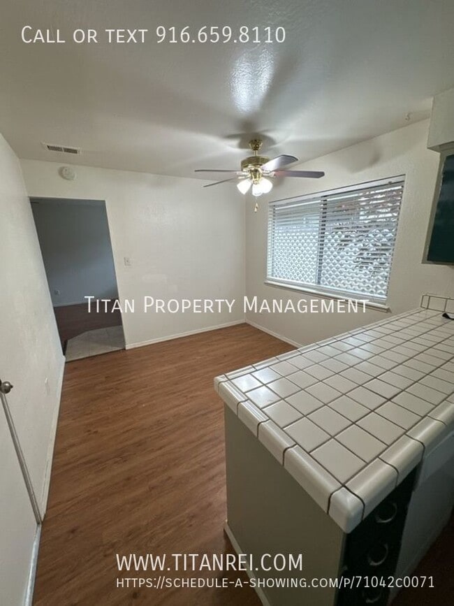 Building Photo - 6000 Bourbon Dr