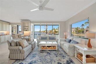 Building Photo - 2258 Gulf Shore Blvd N