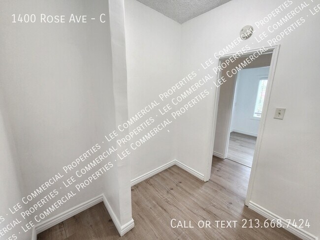 Building Photo - 1400 Rose Ave