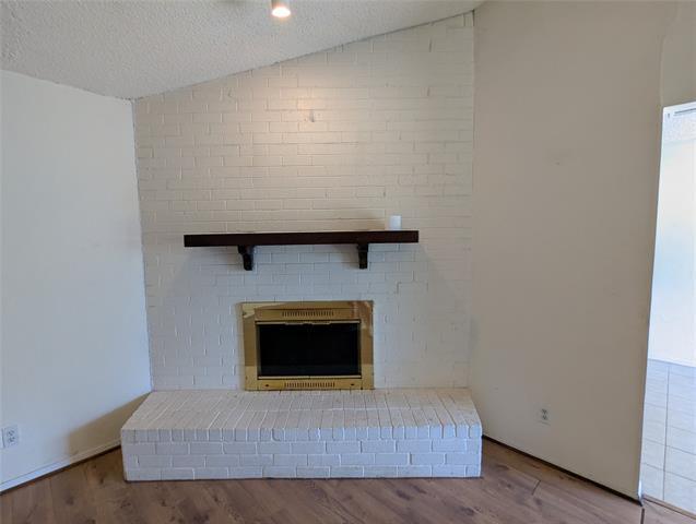 Building Photo - 1112 Dennis Dr