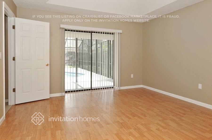 Building Photo - 7811 41st Ct E
