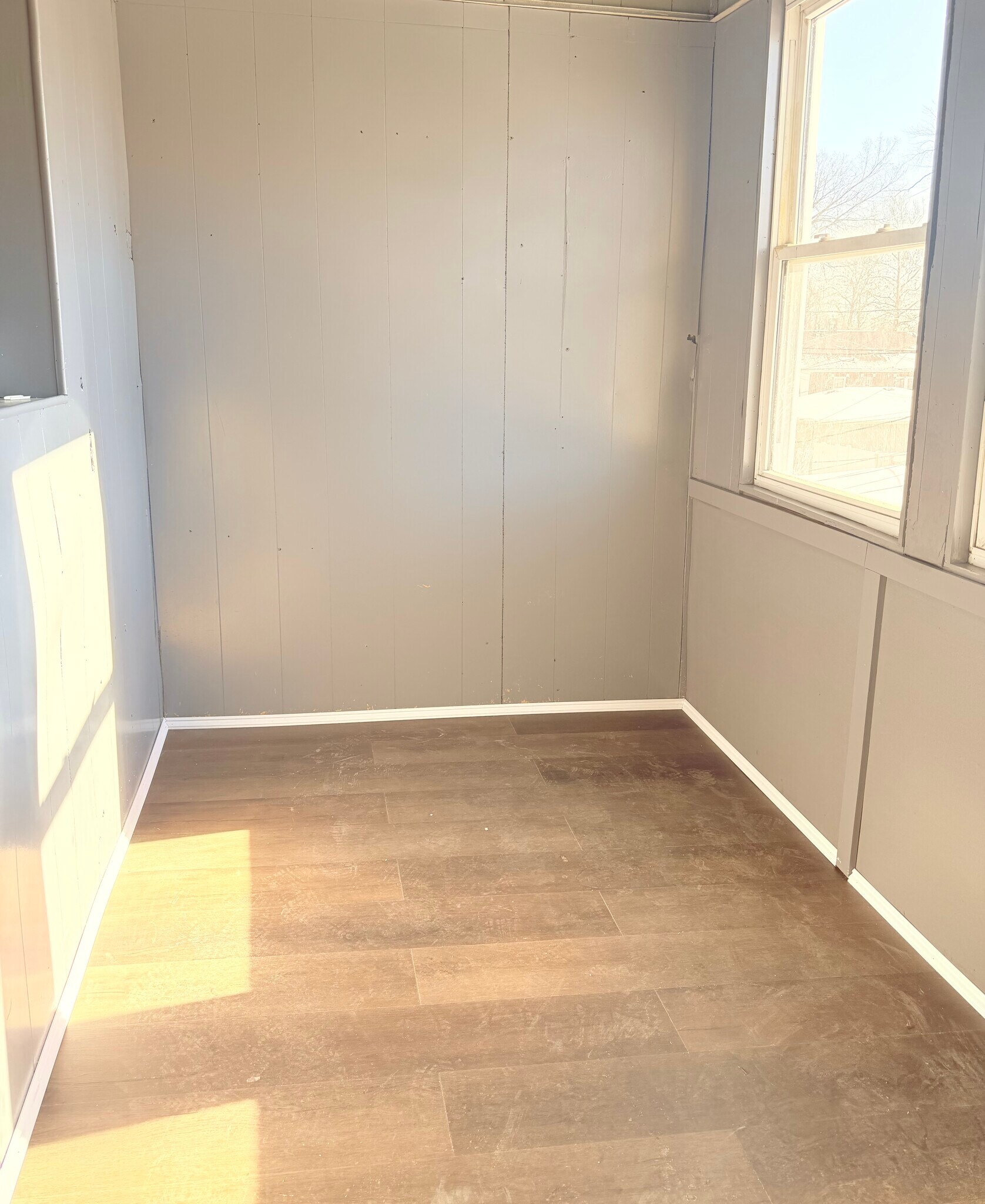 Building Photo - 1539 W 71st St