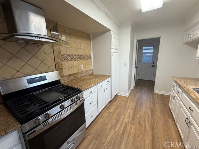 Building Photo - 1818 Deserta Dr