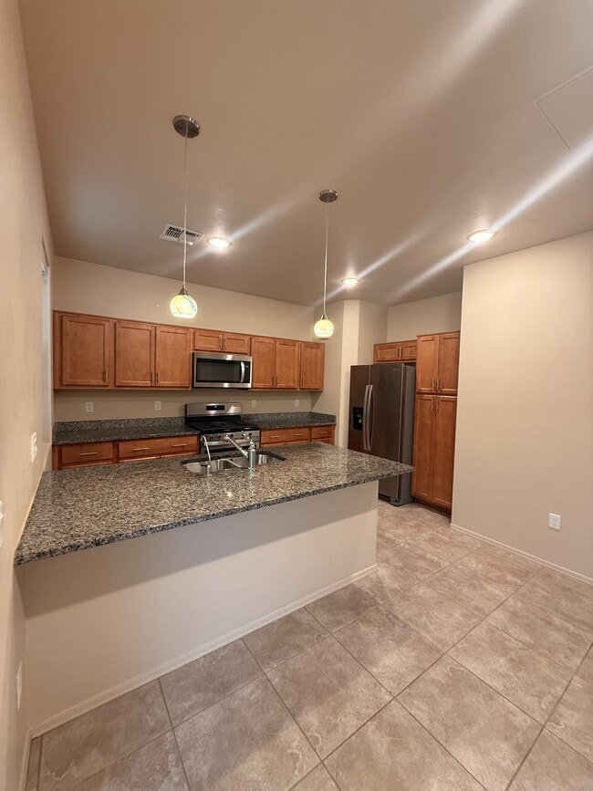 Building Photo - 4239 E Columbus Park Pl