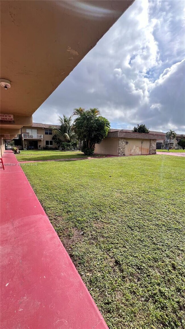 Building Photo - 301 NW 177th St