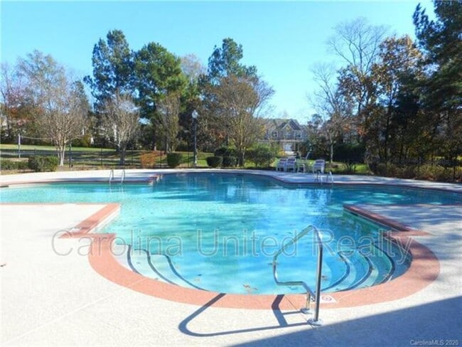 Building Photo - 13247 Savannah Point Dr