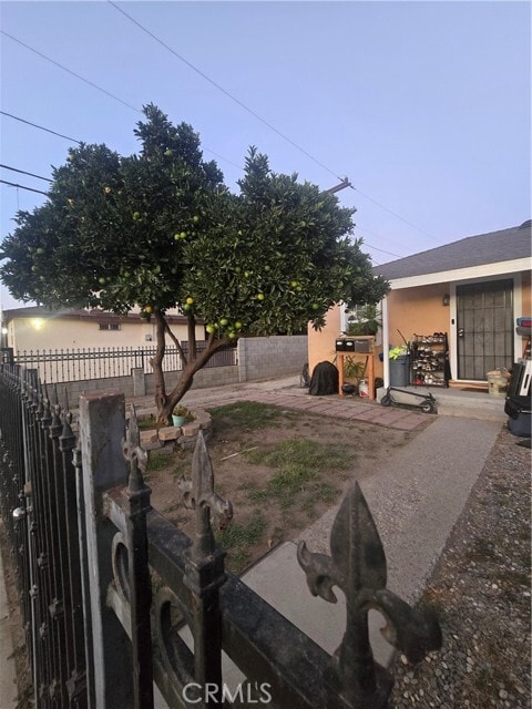 Building Photo - 999 Long Beach Blvd