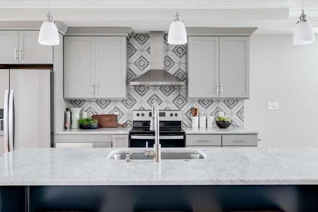 Building Photo - Stylish Church Hill Home with Luxury Finis...