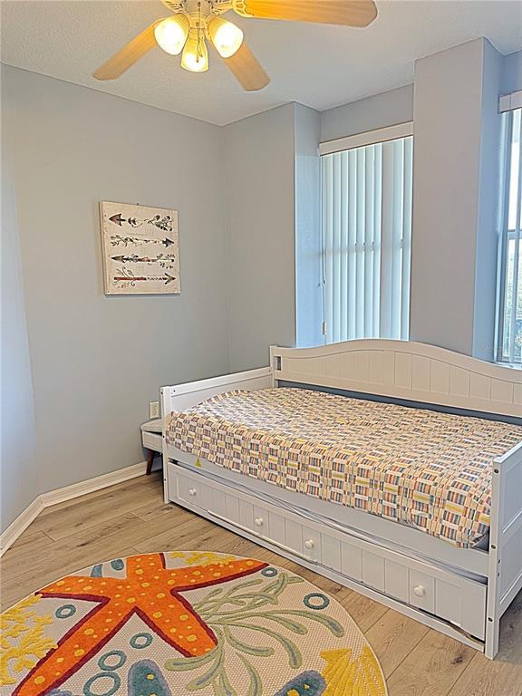 Building Photo - 1200 Country Club Dr