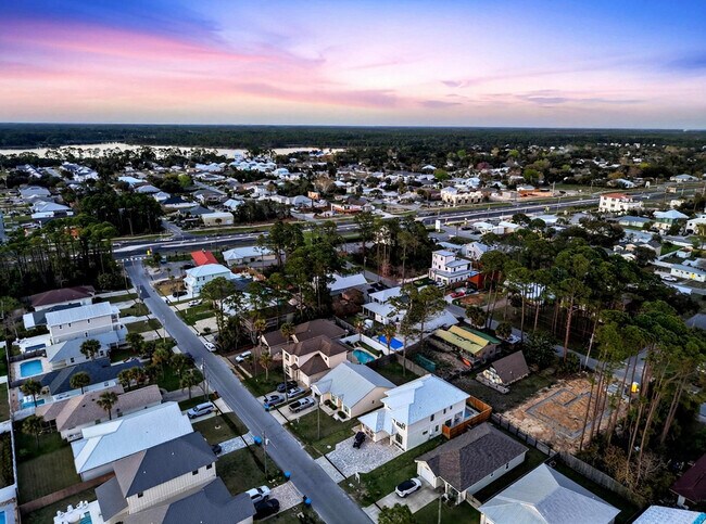 Building Photo - 304 Palm Beach Dr