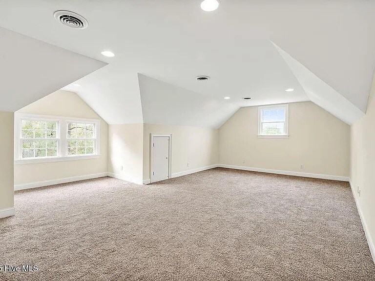 Building Photo - 3347 Jasper Pl