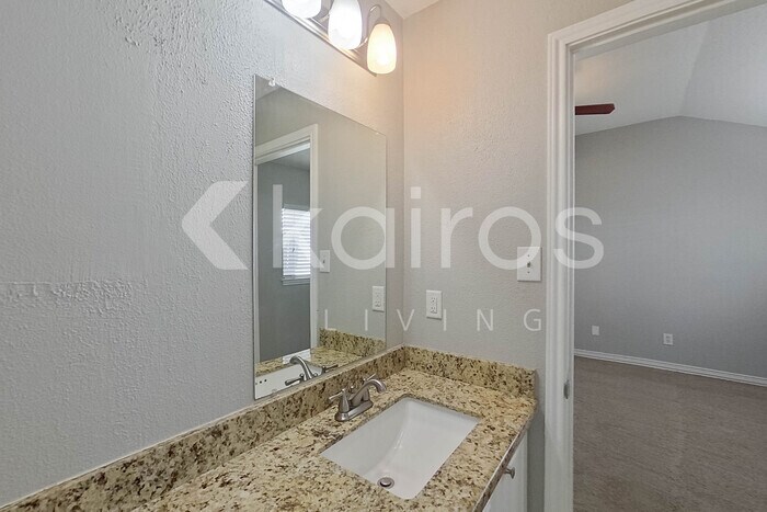 Building Photo - 24138 Landing Way Dr