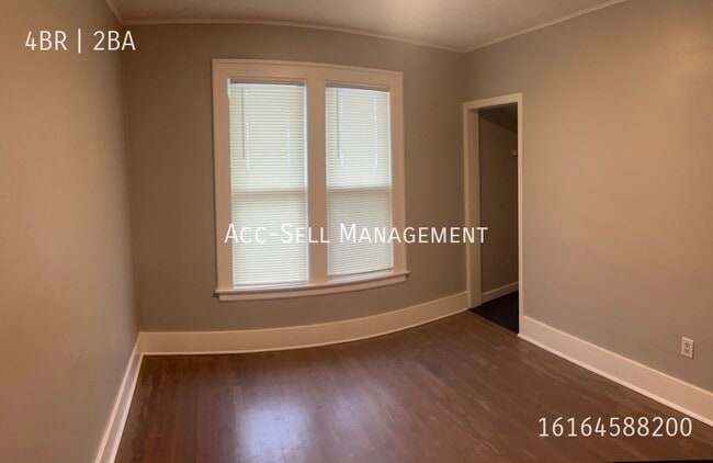 Building Photo - 401 Fernando St NE