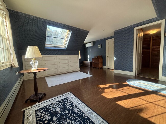 Building Photo - 104 Woodland Rd