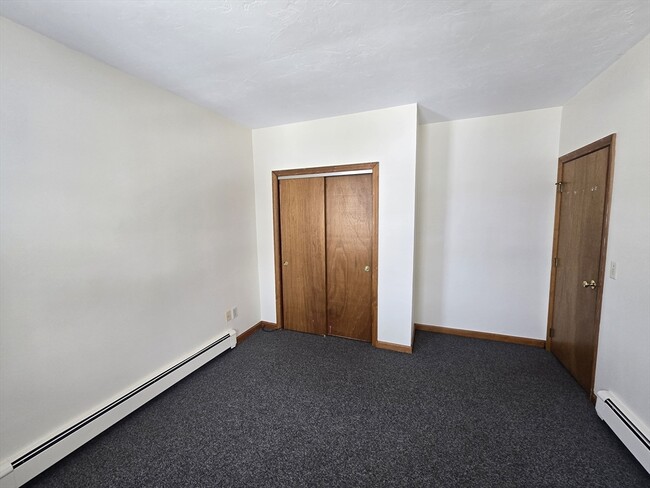 Building Photo - 17 Grafton St