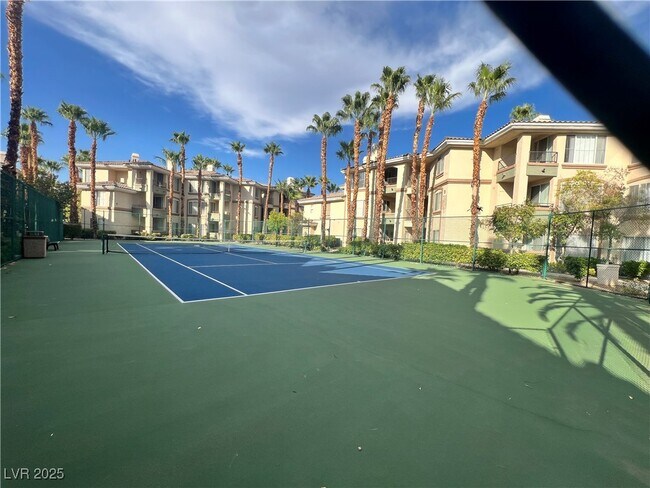 Building Photo - 7139 S Durango Dr