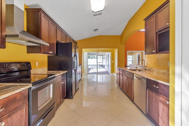 Building Photo - 5604 Florence Harbor Dr