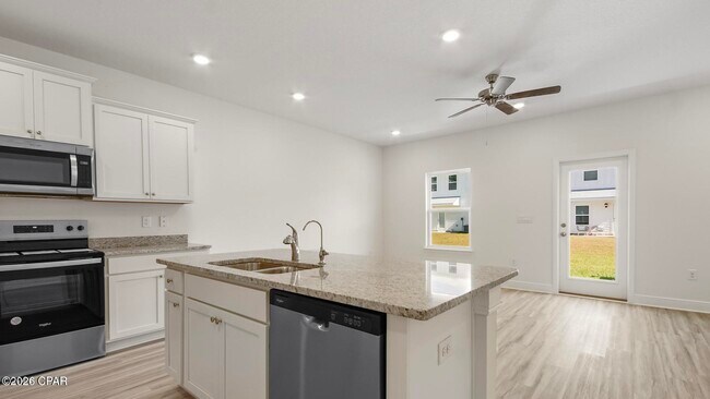 Building Photo - 187 Ellery Ln