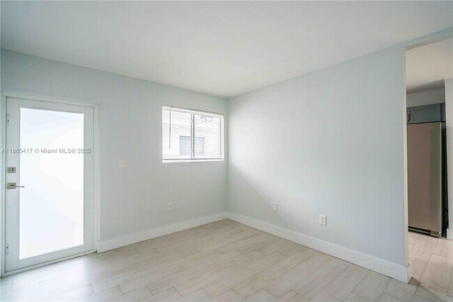 Building Photo - 465 NE 59th St