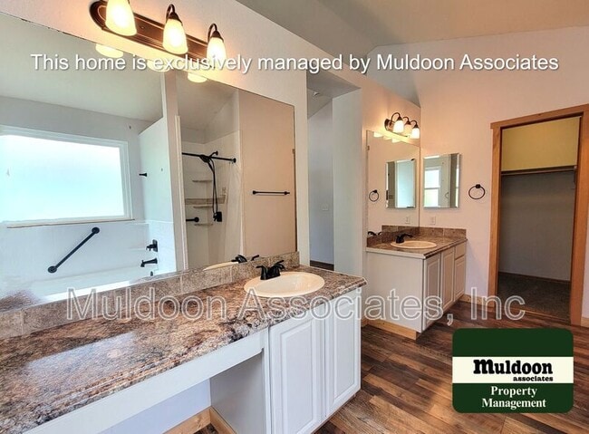Building Photo - 4408 Bramble Ln