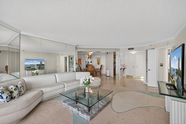 Building Photo - 5200 N Ocean Dr
