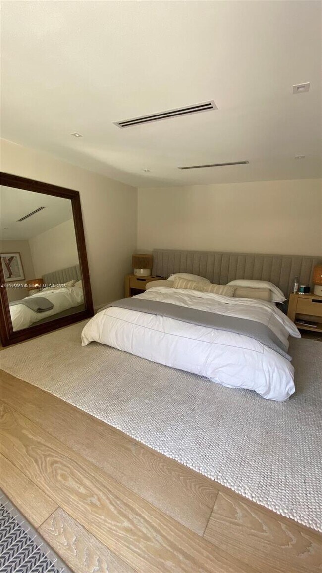 Building Photo - 1277 SW 19th St