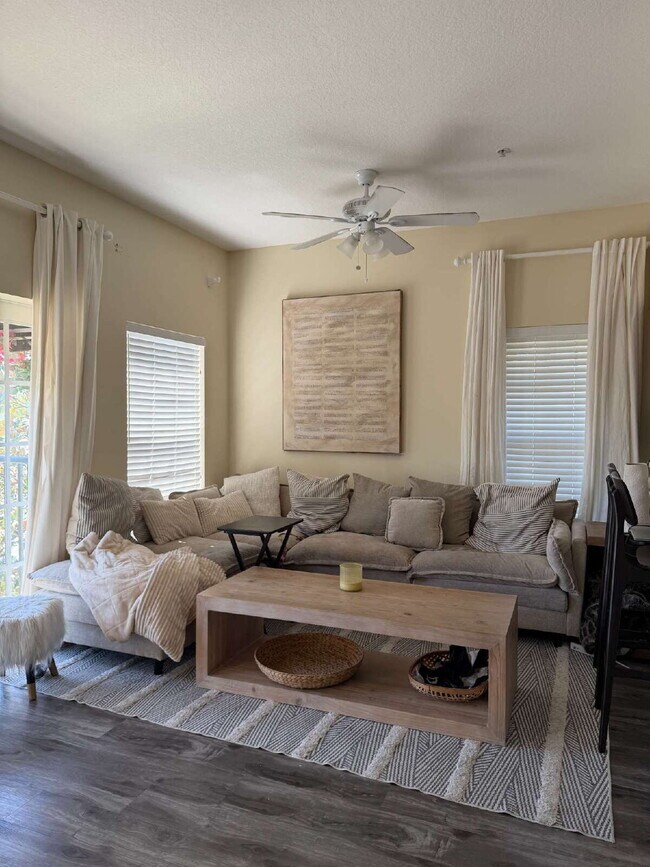 Building Photo - Spectacular 2/2.5 Condo in the Oldsmar Galleria Town Center Lifestyle