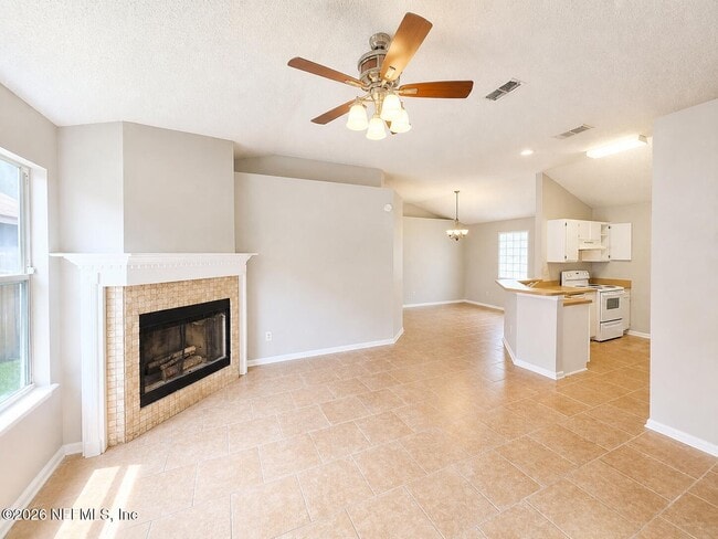Building Photo - 1281 Independence Dr