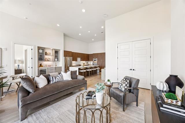 Building Photo - 2620 Maple Ave