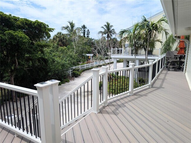Building Photo - 2934 Gulf of Mexico Dr
