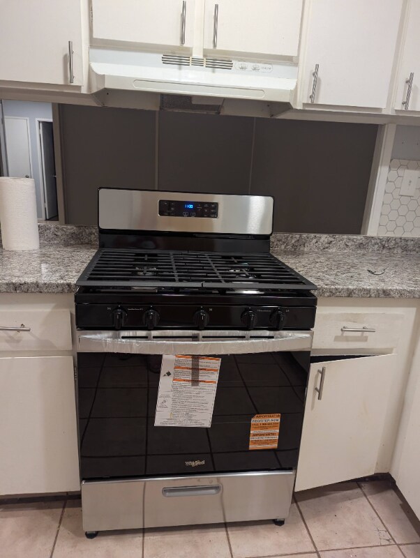 Building Photo - 709 Adeline Pl